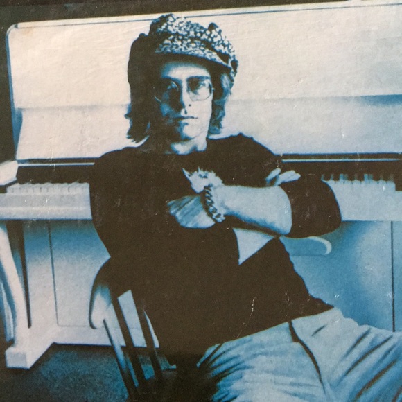 New in case Vintage Elton John Empty Sky Vinyl Album MCA-2130 - Picture 7 of 7